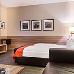 Western Premier 4*