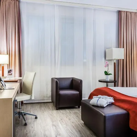 Operated By Beepartment Готель