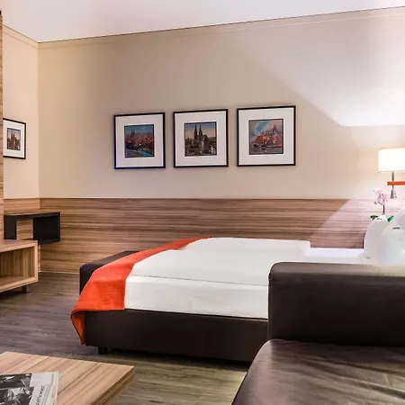 Western Premier Novina 4*