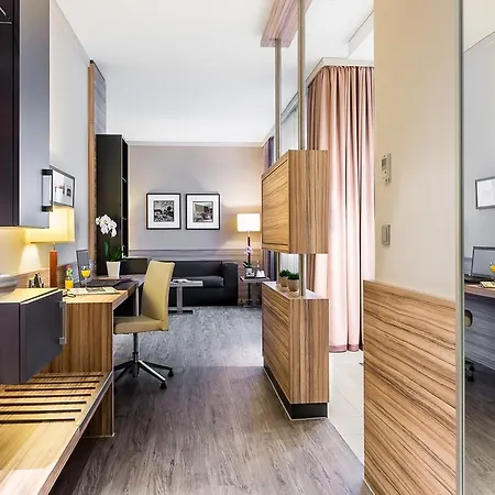 Operated By Beepartment Готель