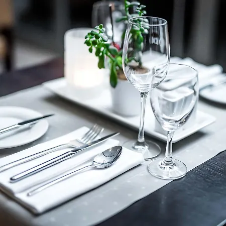 فندق Western Premier